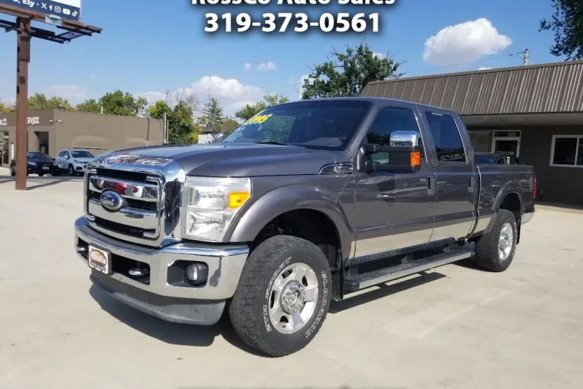 2011 Ford F-250 XLT photo 1