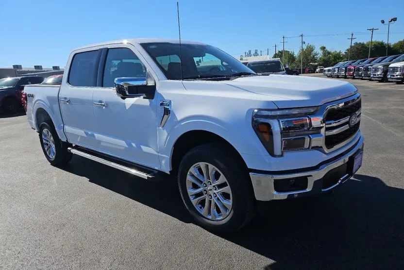 2025 Ford F-150 Lariat photo 1