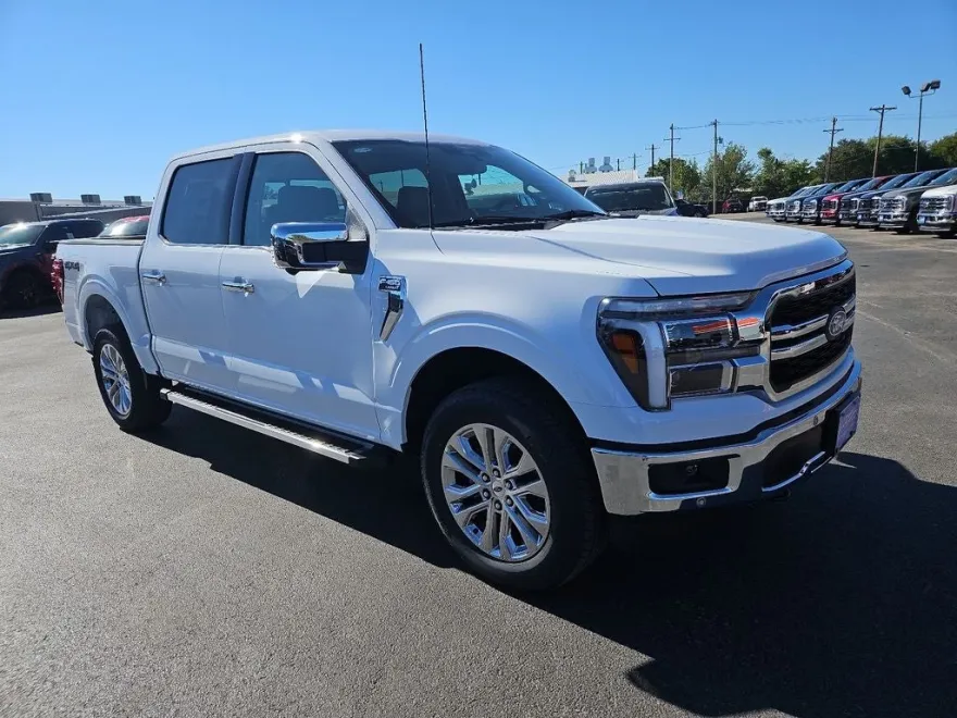 2025 Ford F-150 Lariat photo 1