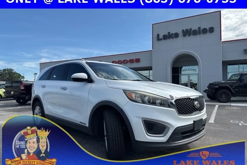 2017 Kia Sorento LX photo 1