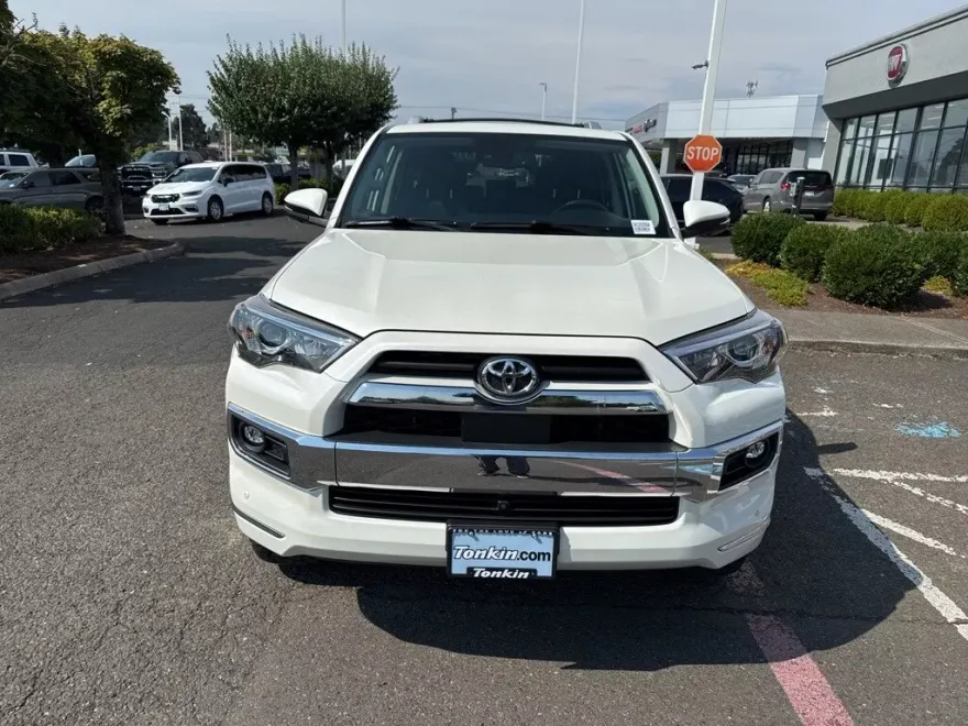 2022 Toyota 4Runner Limited 4WD photo 1