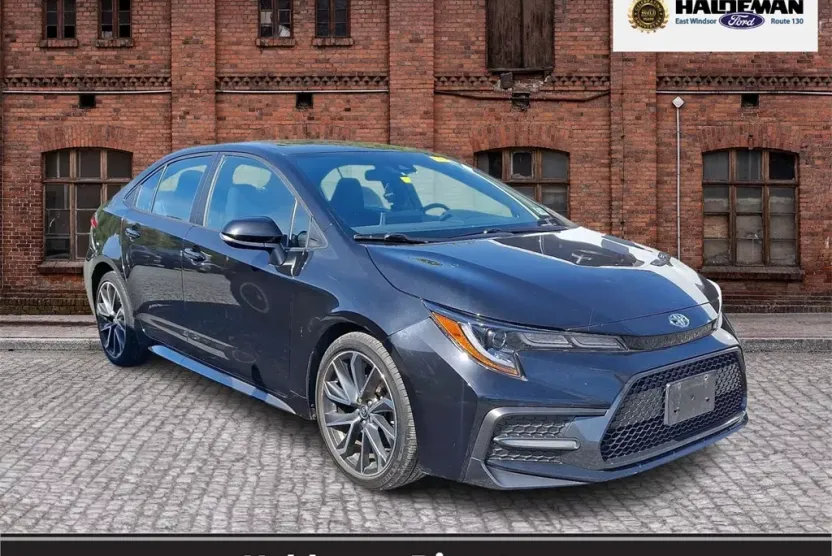 2020 Toyota Corolla SE photo 1