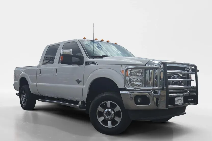 2013 Ford F-350 Lariat photo 1