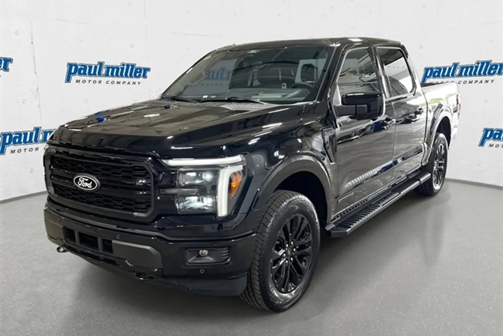 2025 Ford F-150 Lariat photo 1