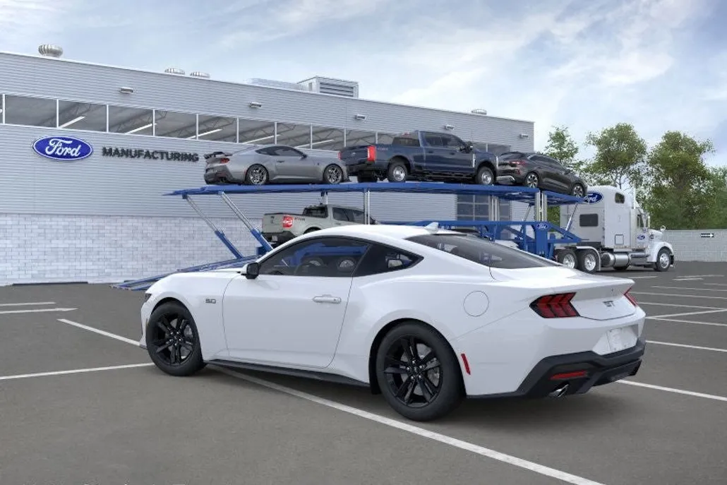 2025 Ford Mustang GT photo 1
