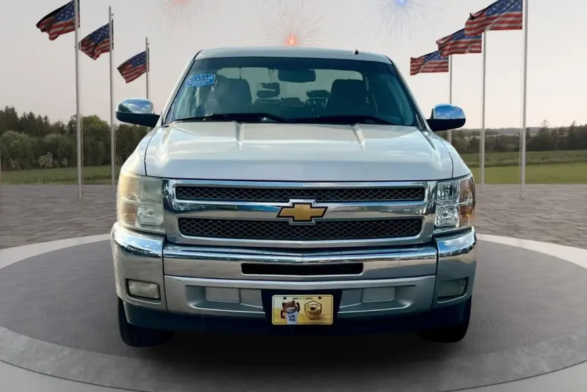 2013 Chevrolet Silverado 1500 LT photo 1