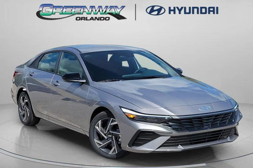 2025 Hyundai Elantra SEL Sport photo 1