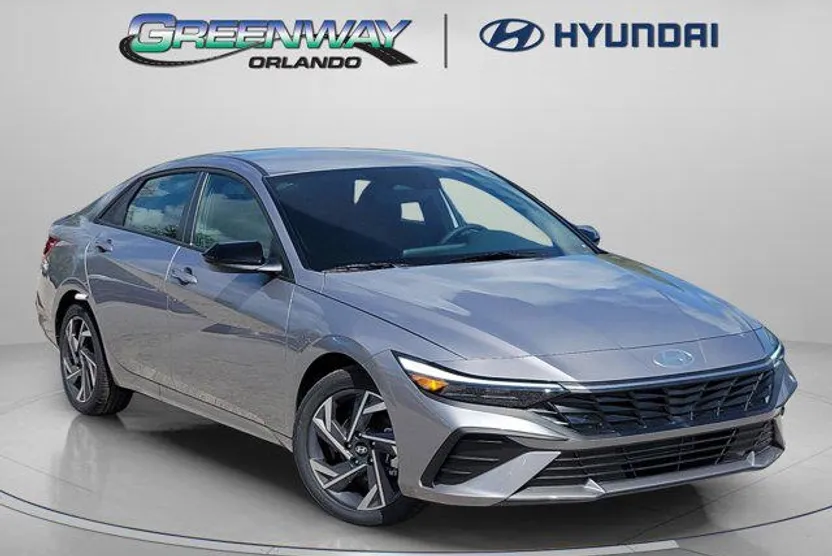 2025 Hyundai Elantra SEL Sport photo 1