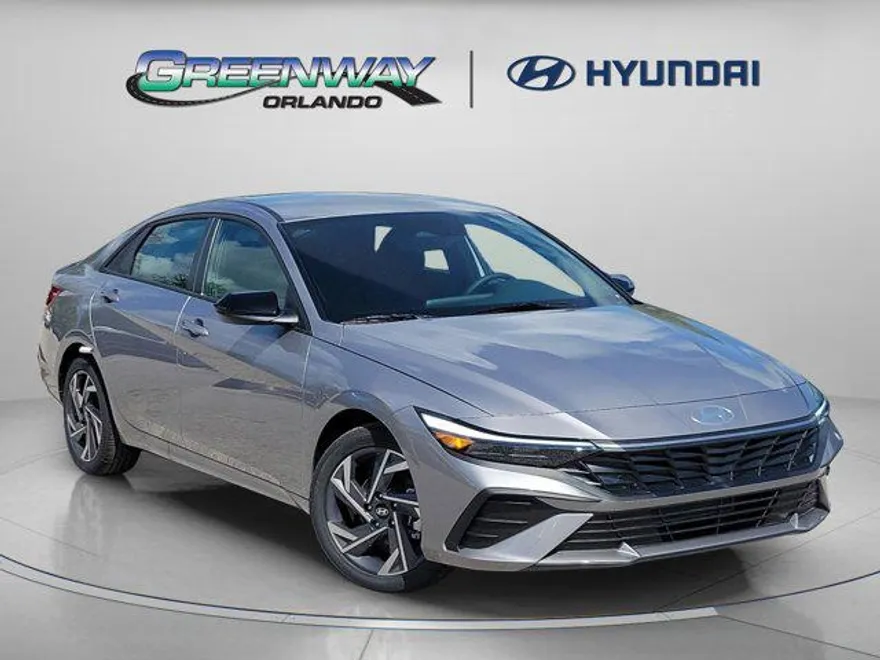 2025 Hyundai Elantra SEL Sport photo 1