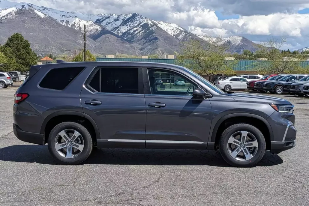 2025 Honda Pilot EX-L photo 1