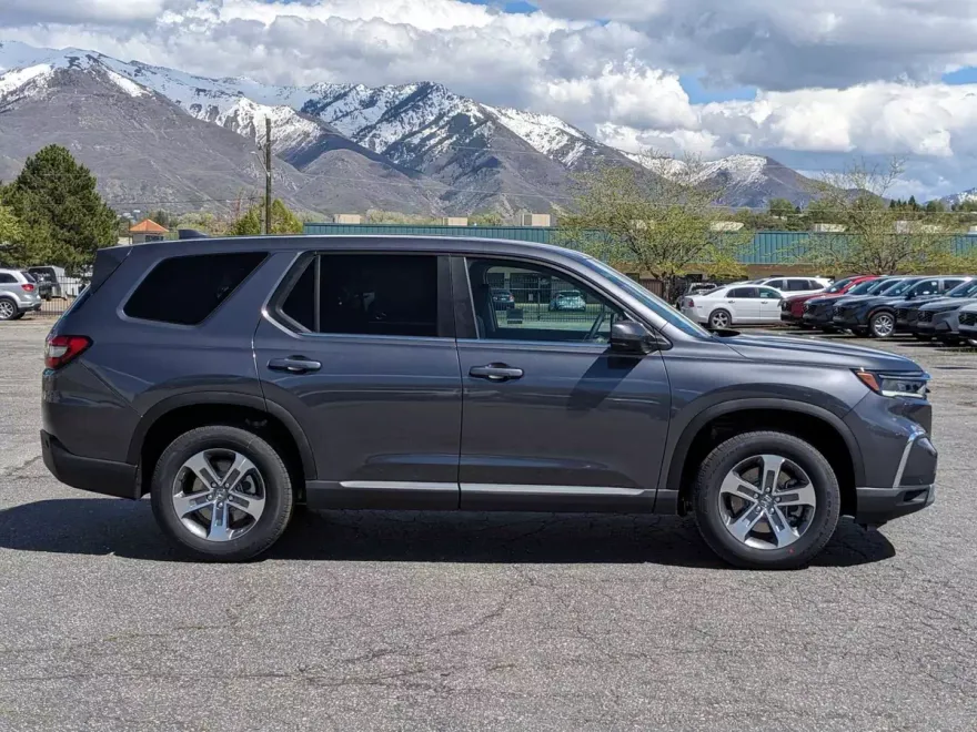2025 Honda Pilot EX-L photo 1
