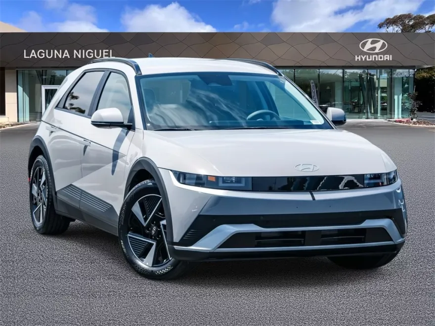 2025 Hyundai Ioniq 5 SEL photo 1