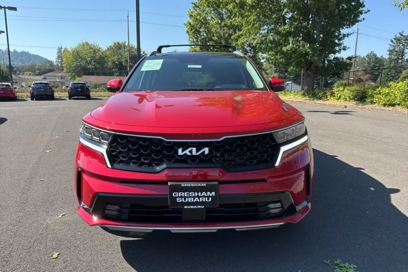 2022 Kia Sorento Plug-In Hybrid SX photo 1