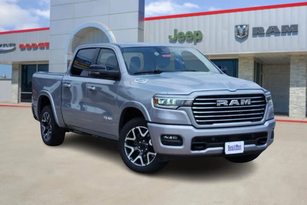 2025 Ram 1500 Laramie photo 1