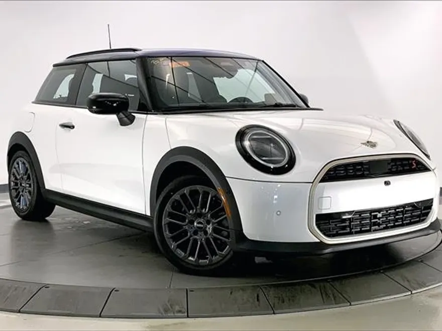 2025 Mini Cooper S Hardtop 2 Door Iconic photo 1