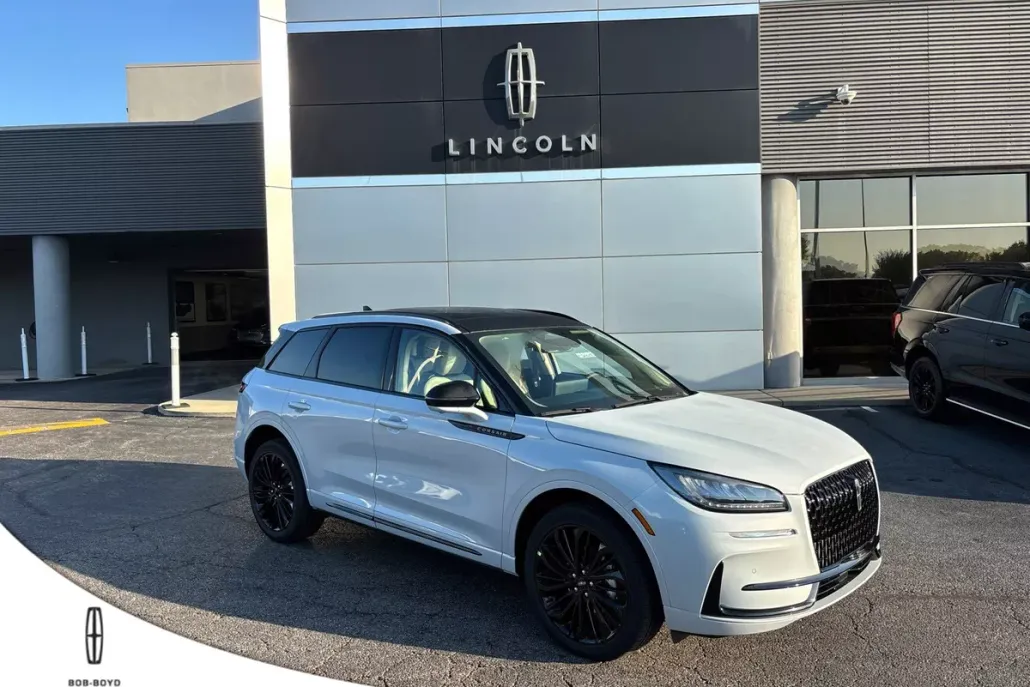 2026 Lincoln Corsair Premiere photo 1