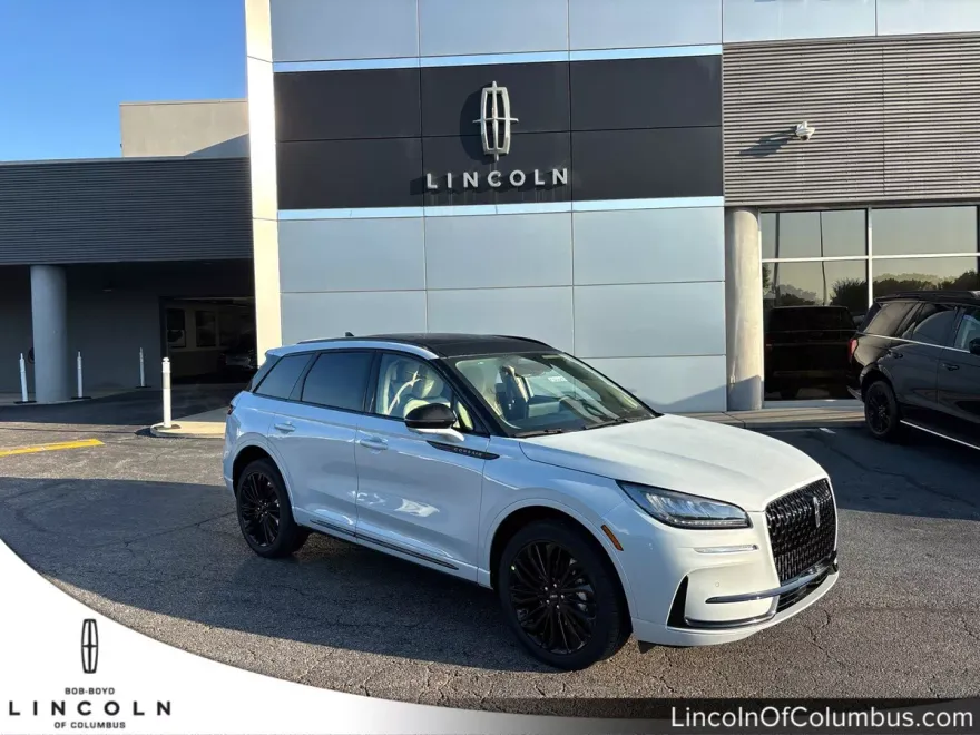 2026 Lincoln Corsair Premiere photo 1