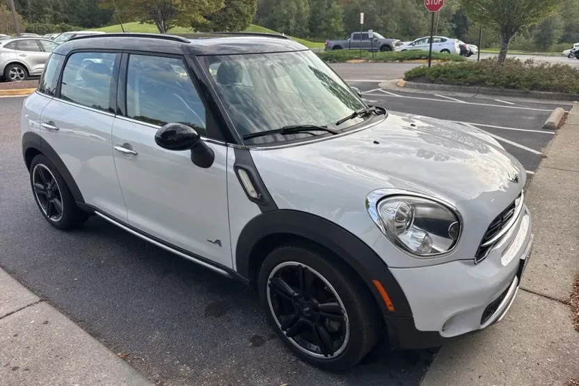 2015 Mini Countryman ALL4 S photo 1