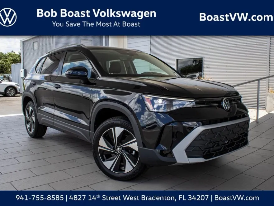 2025 Volkswagen Taos SE photo 1