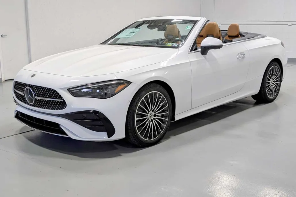 2026 Mercedes Benz CLE 450 4MATIC photo 1