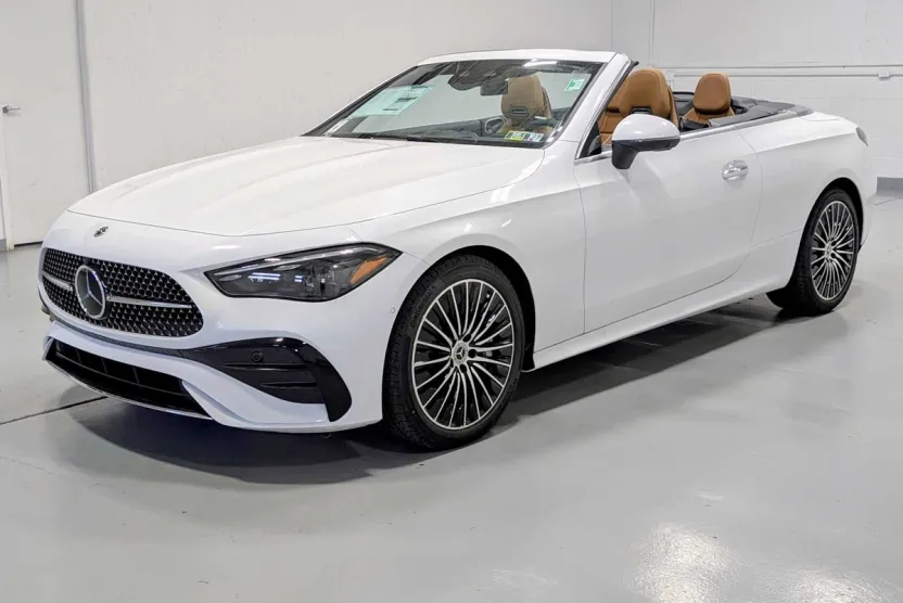 2026 Mercedes Benz CLE 450 4MATIC photo 1