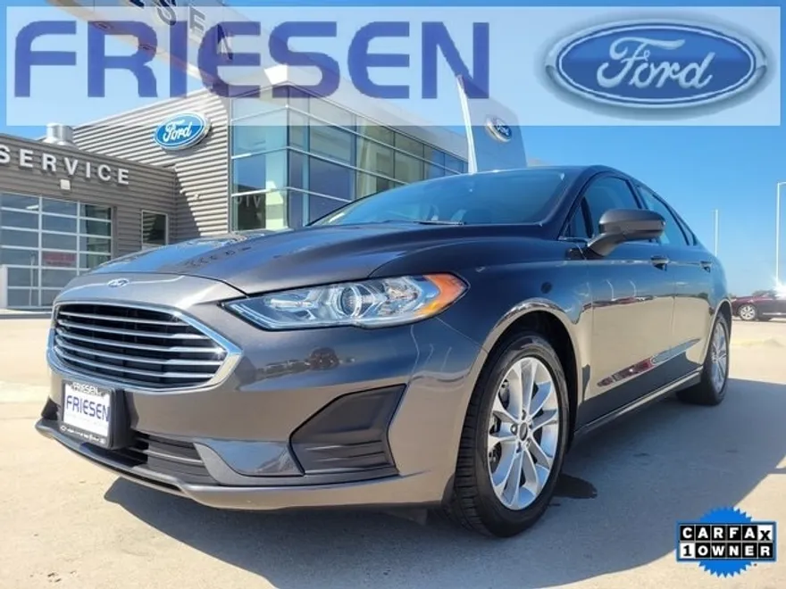 2019 Ford Fusion SE photo 1