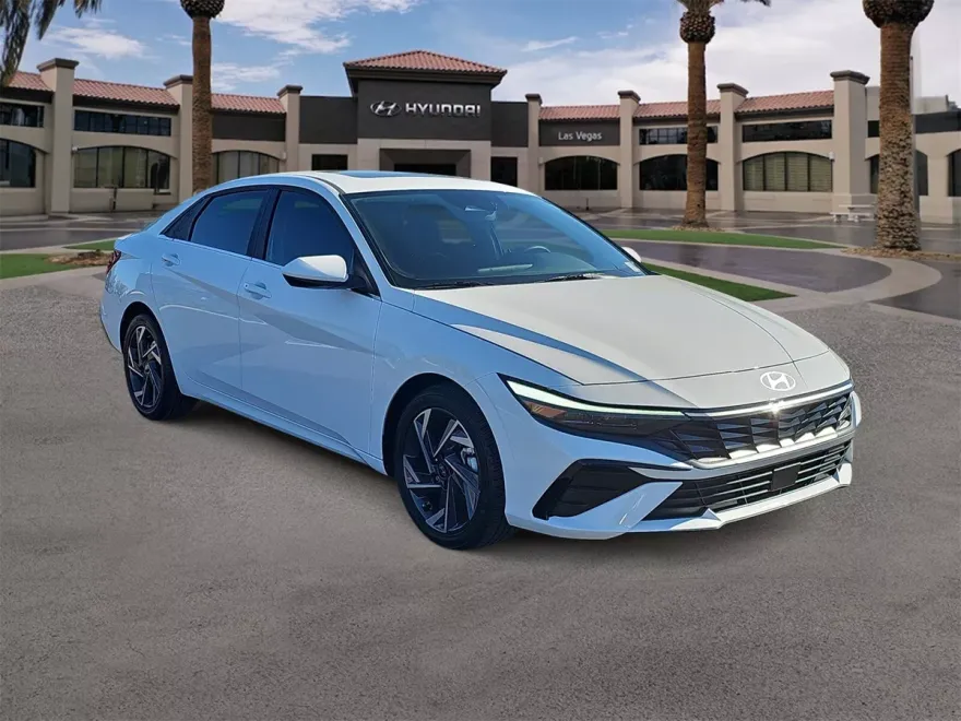 2024 Hyundai Elantra SEL Convenience photo 1