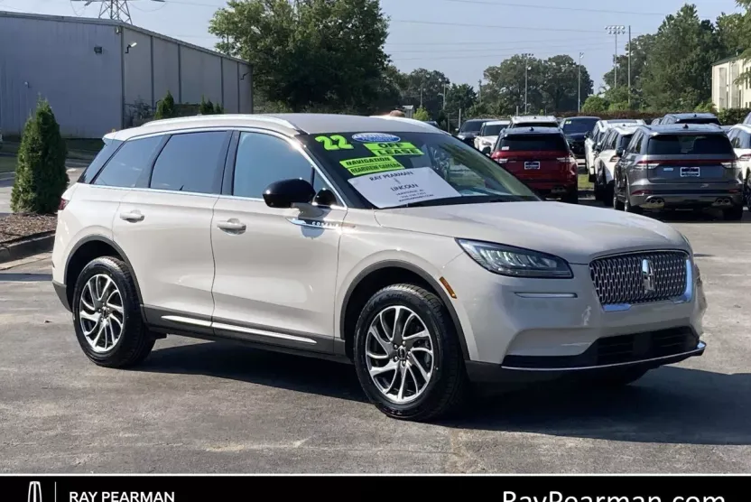 2022 Lincoln Corsair Standard photo 1