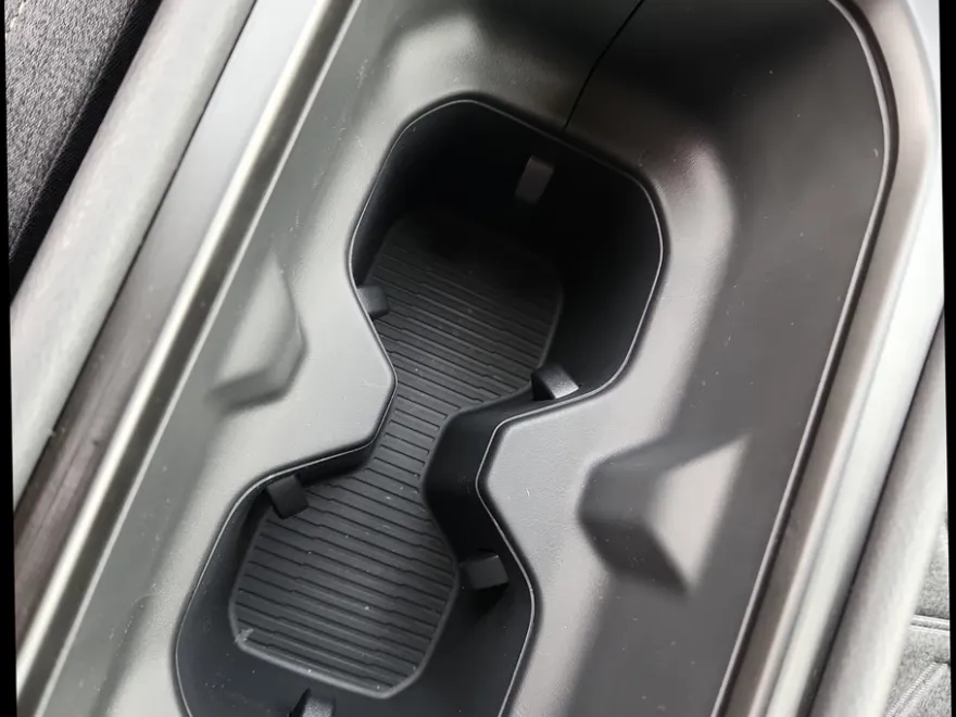 2026 Nissan Kicks SV photo 1