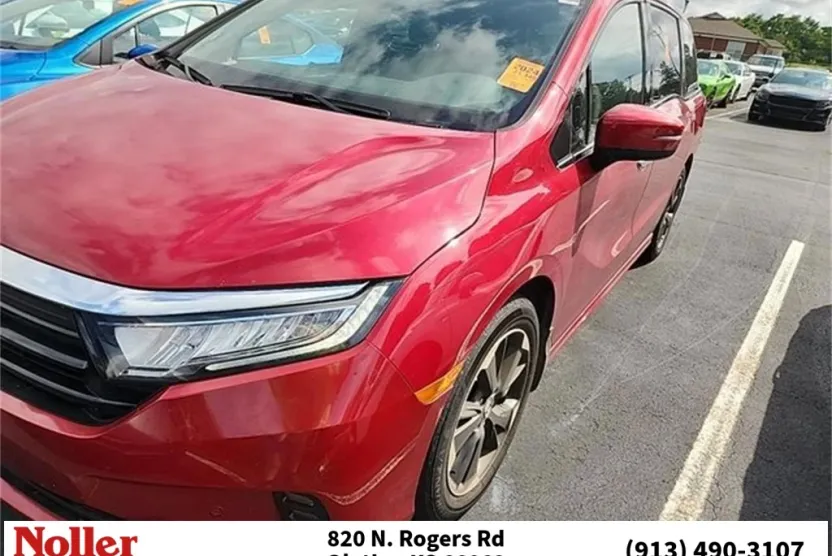 2024 Honda Odyssey Elite photo 1