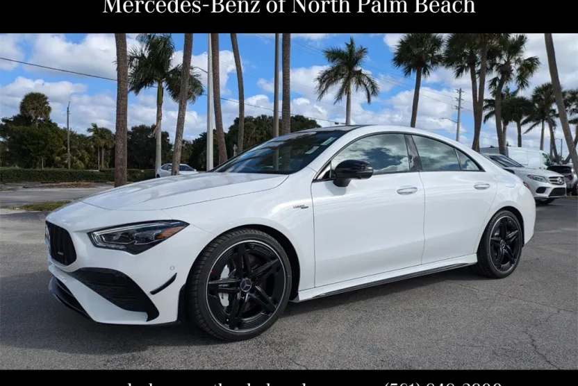 2025 Mercedes Benz CLA 35 AMG 4MATIC photo 1