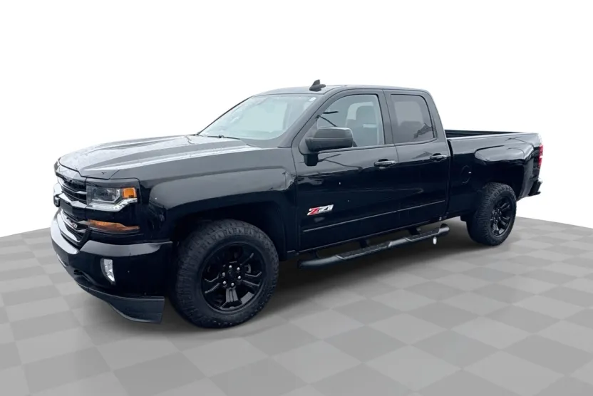 2019 Chevrolet Silverado LT photo 1