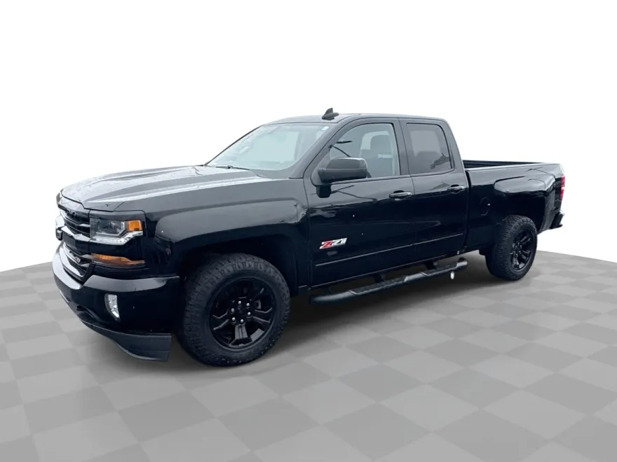 2019 Chevrolet Silverado LT photo 1