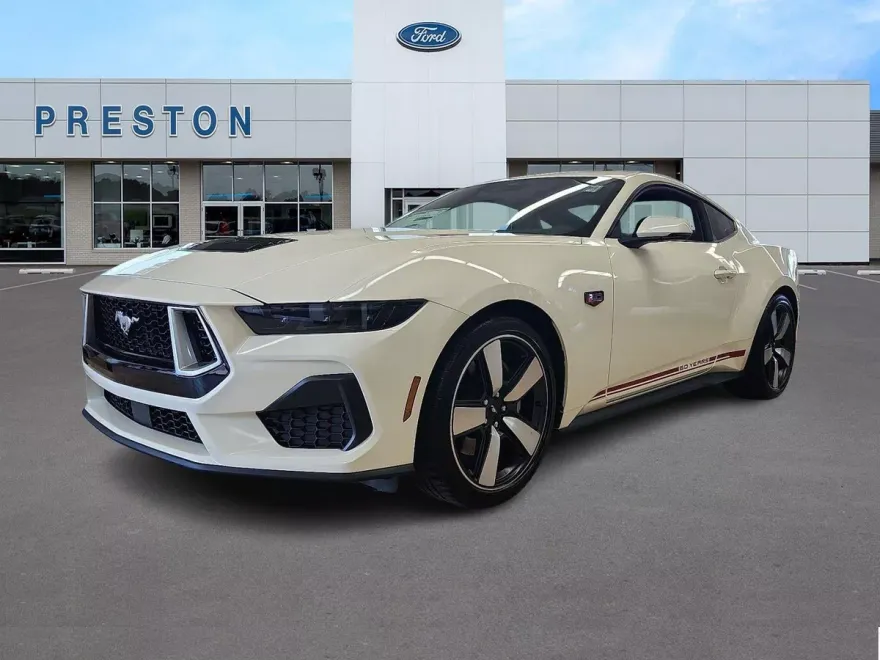 2025 Ford Mustang GT Premium photo 1
