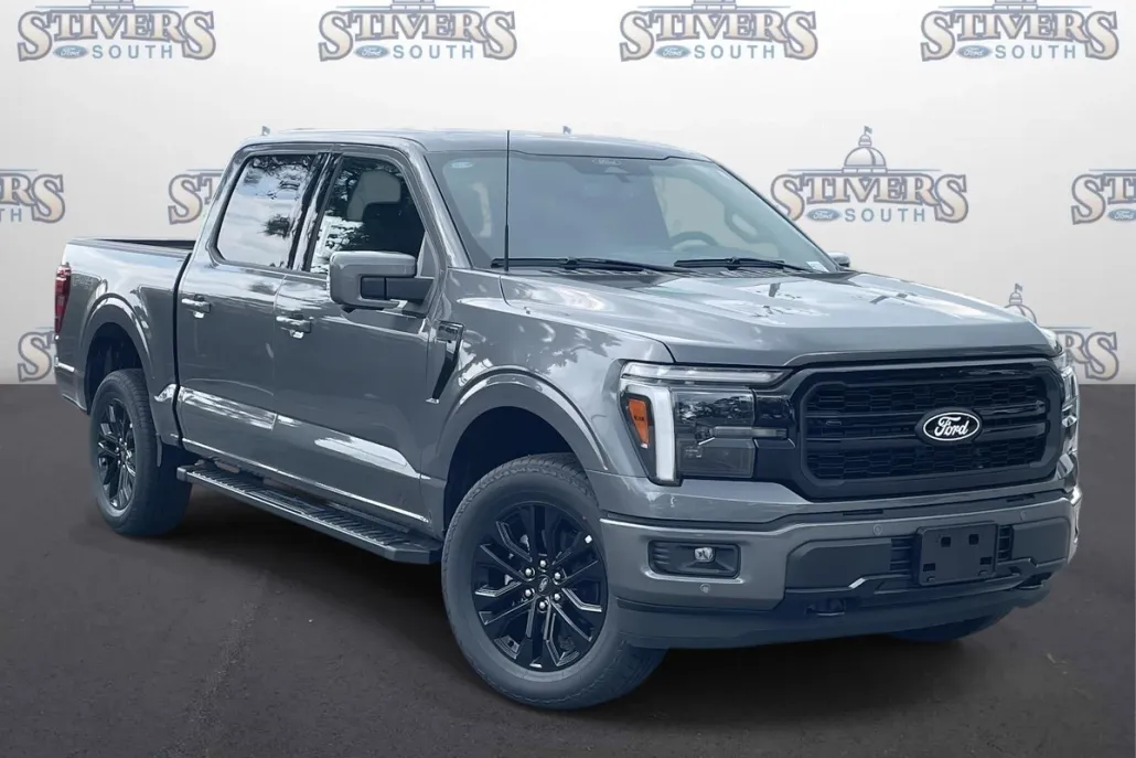 2025 Ford F-150 Lariat photo 1
