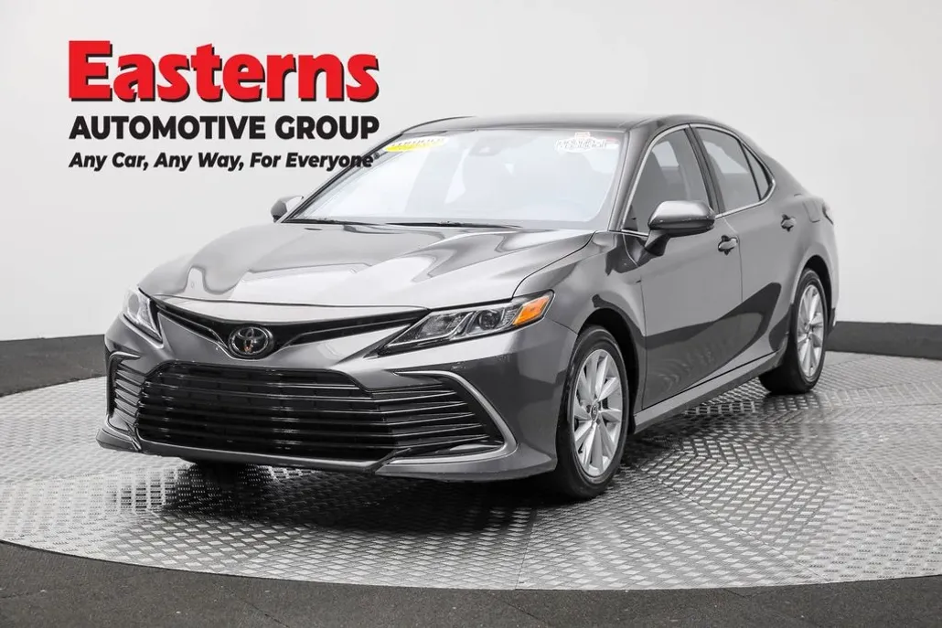 2024 Toyota Camry LE photo 1