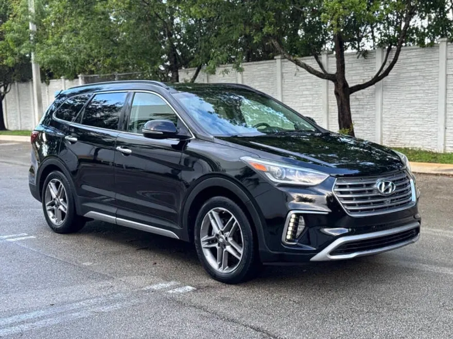 2017 Hyundai Santa Fe Limited Ultimate photo 1