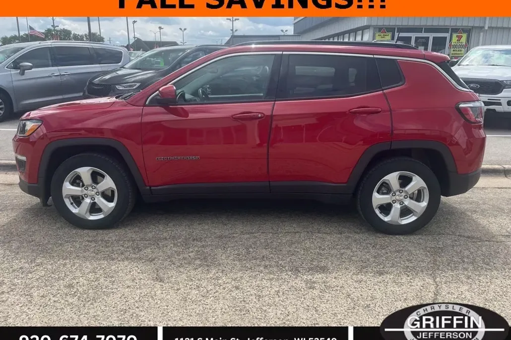 2018 Jeep Compass Latitude photo 1