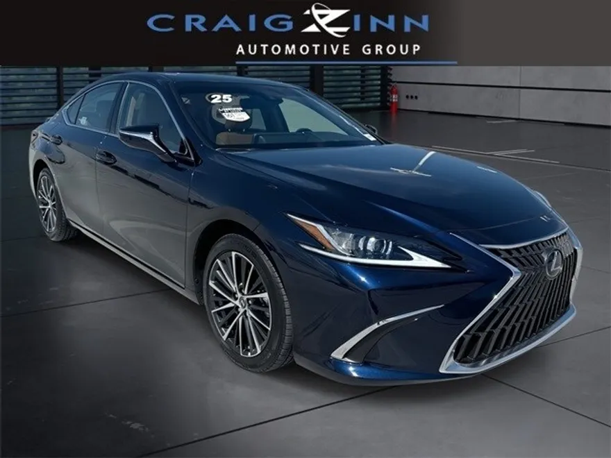 2025 Lexus ES 300h Premium photo 1