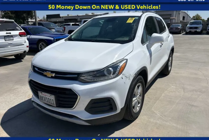 2019 Chevrolet Trax LT photo 1