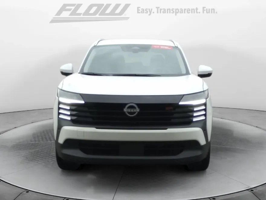 2025 Nissan Kicks SR photo 1