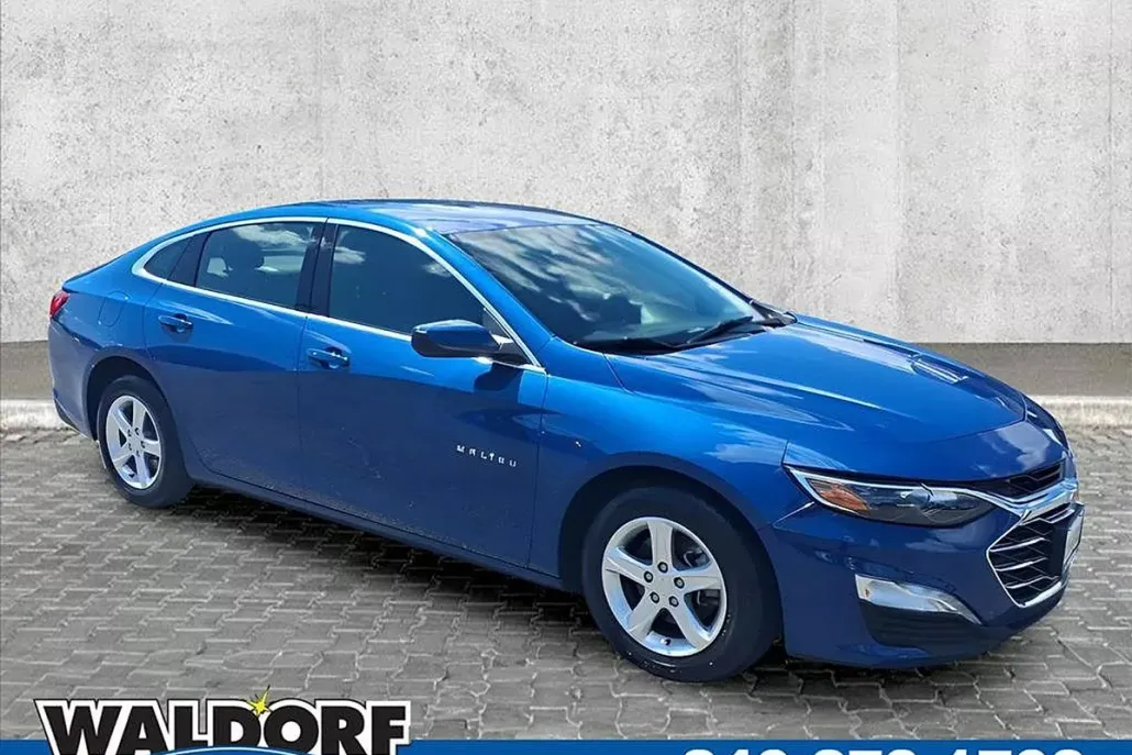 2023 Chevrolet Malibu 1LT photo 1