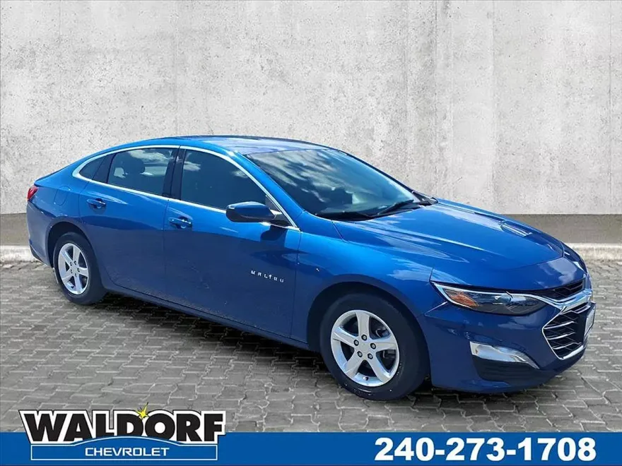 2023 Chevrolet Malibu 1LT photo 1
