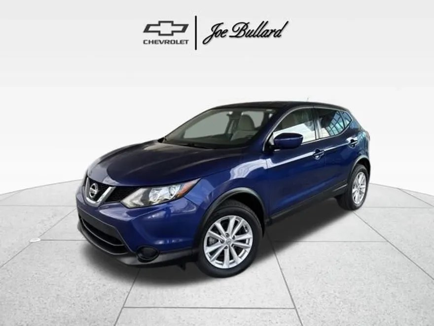 2017 Nissan Rogue Sport S photo 1