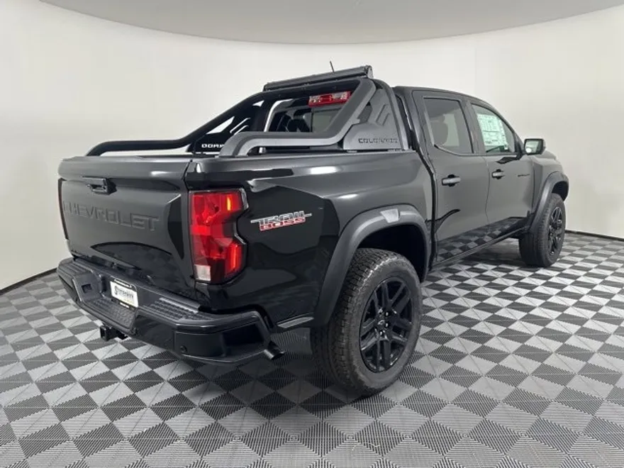 2025 Chevrolet Colorado Trail Boss photo 1