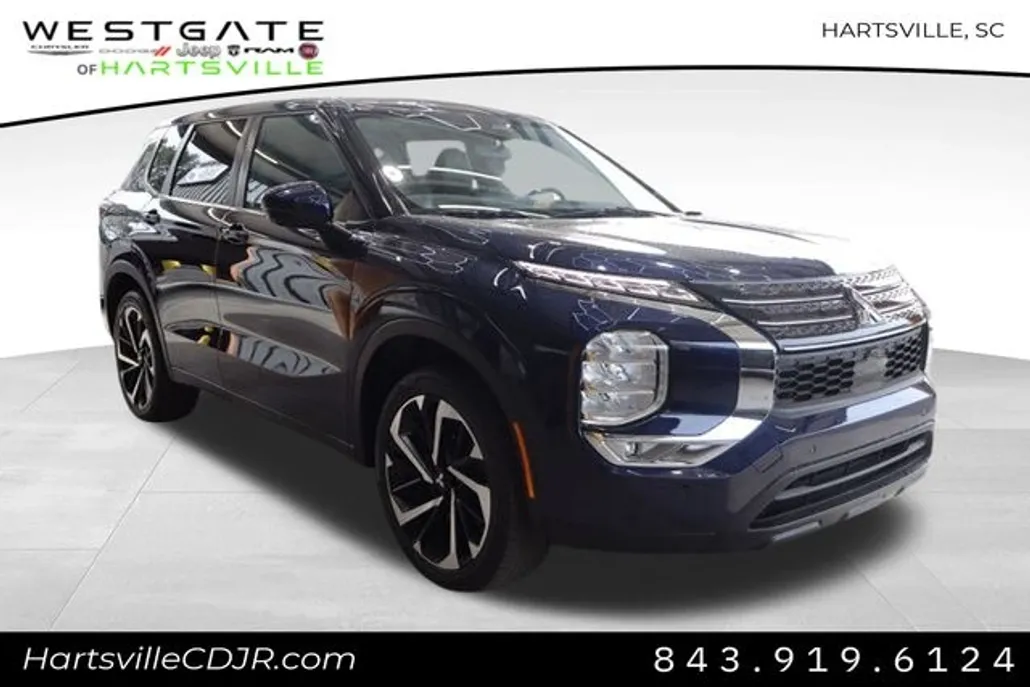 2022 Mitsubishi Outlander SE photo 1