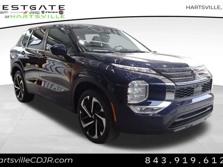 2022 Mitsubishi Outlander SE photo 1