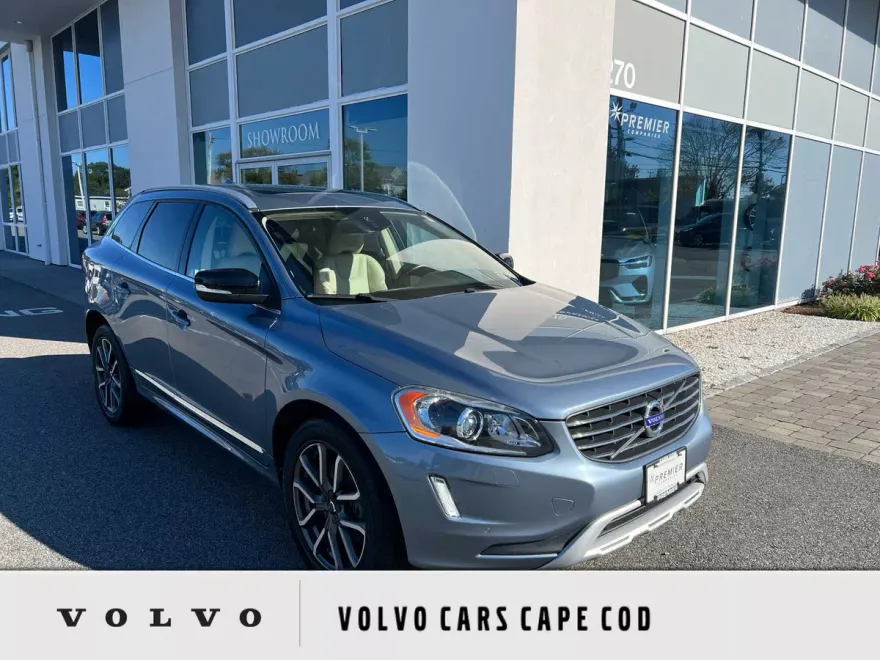 2017 Volvo XC60 T6 Dynamic photo 1