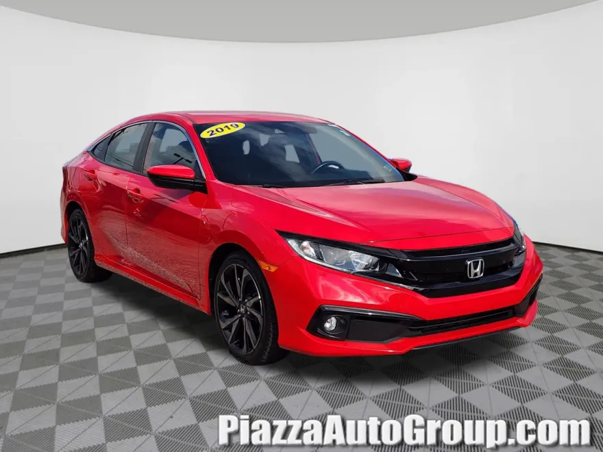 2019 Honda Civic Sport photo 1