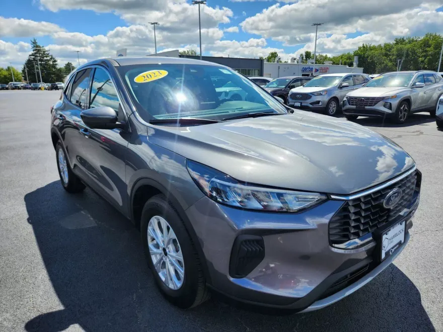 2023 Ford Escape Active photo 1